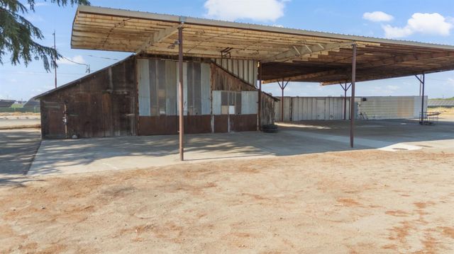 12737 Westside, Livingston, CA 95334