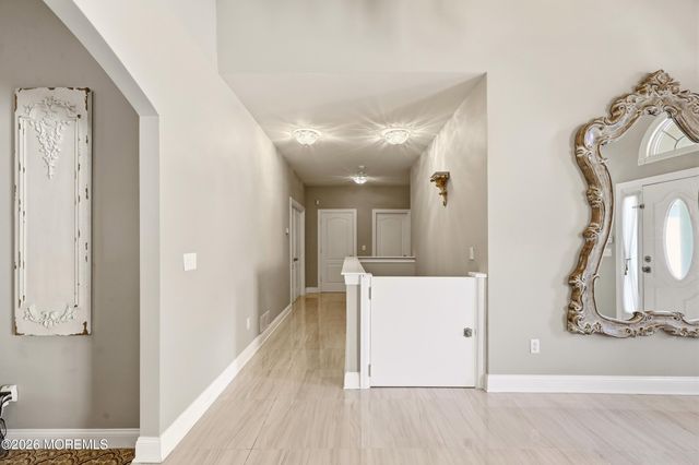 1787 Kathleen Court, Toms River, NJ 08755