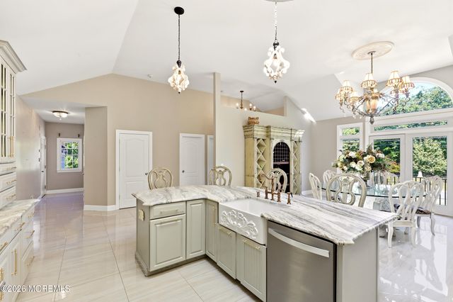 1787 Kathleen Court, Toms River, NJ 08755