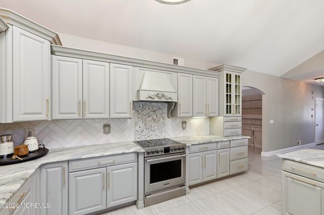 1787 Kathleen Court, Toms River, NJ 08755