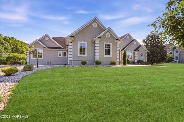 1787 Kathleen Court, Toms River, NJ 08755