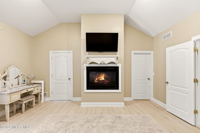 1787 Kathleen Court, Toms River, NJ 08755