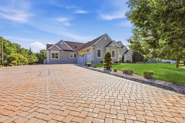 1787 Kathleen Court, Toms River, NJ 08755