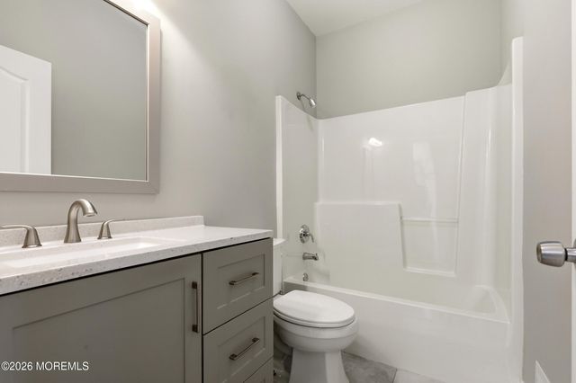 1787 Kathleen Court, Toms River, NJ 08755