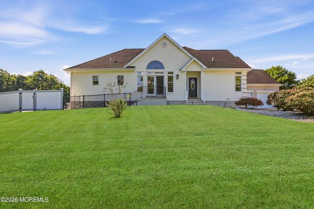 1787 Kathleen Court, Toms River, NJ 08755