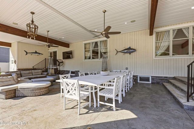 1787 Kathleen Court, Toms River, NJ 08755
