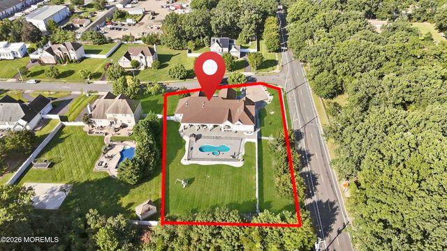 1787 Kathleen Court, Toms River, NJ 08755