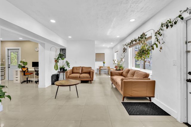 721 FAIRWAY Drive, Plantation, FL 33317