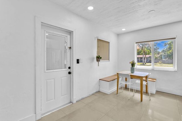 721 FAIRWAY Drive, Plantation, FL 33317