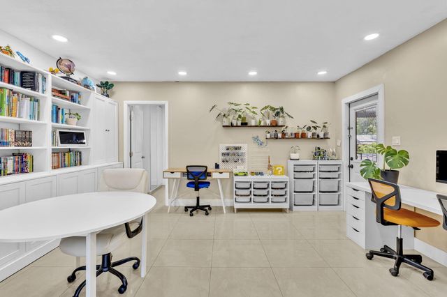 721 FAIRWAY Drive, Plantation, FL 33317