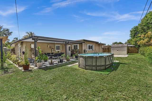721 FAIRWAY Drive, Plantation, FL 33317