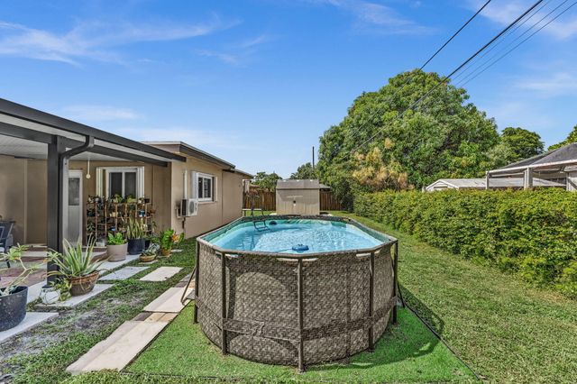 721 FAIRWAY Drive, Plantation, FL 33317