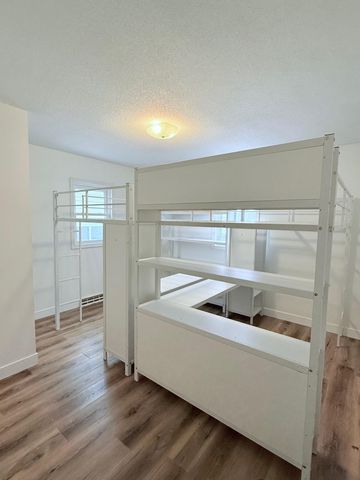 1590 W Lake Drive, Detroit Lakes, MN 56501