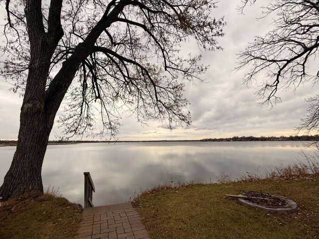 1590 W Lake Drive, Detroit Lakes, MN 56501