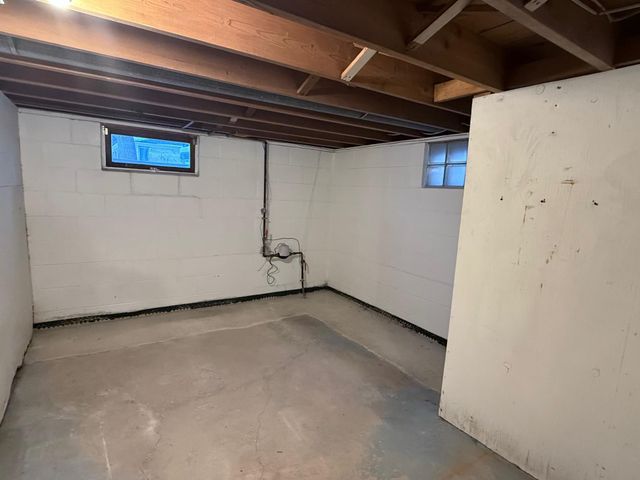 1590 W Lake Drive, Detroit Lakes, MN 56501