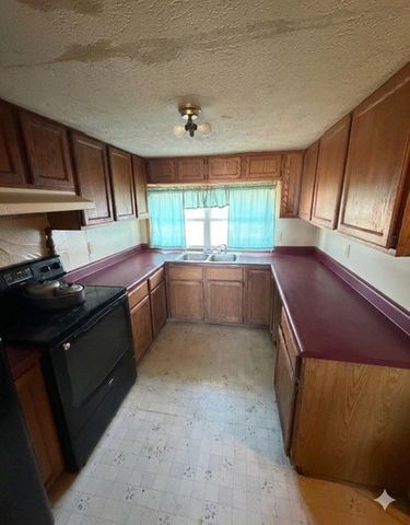 18821 Brownsville Street, Calvin Twp, MI 49031