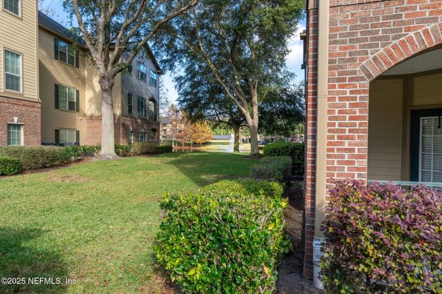 7800 POINT MEADOWS Drive 918, Jacksonville, FL 32256