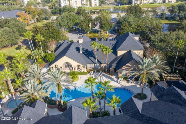 7800 POINT MEADOWS Drive 918, Jacksonville, FL 32256