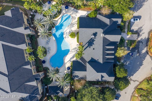 7800 POINT MEADOWS Drive 918, Jacksonville, FL 32256