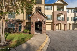 7800 POINT MEADOWS Drive 918, Jacksonville, FL 32256