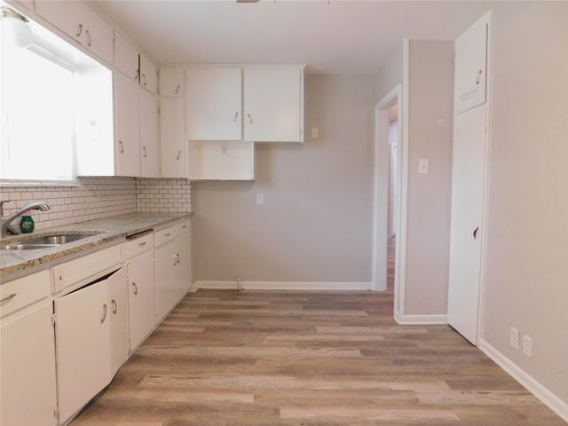 819 Thomas Street, Denton, TX 76201