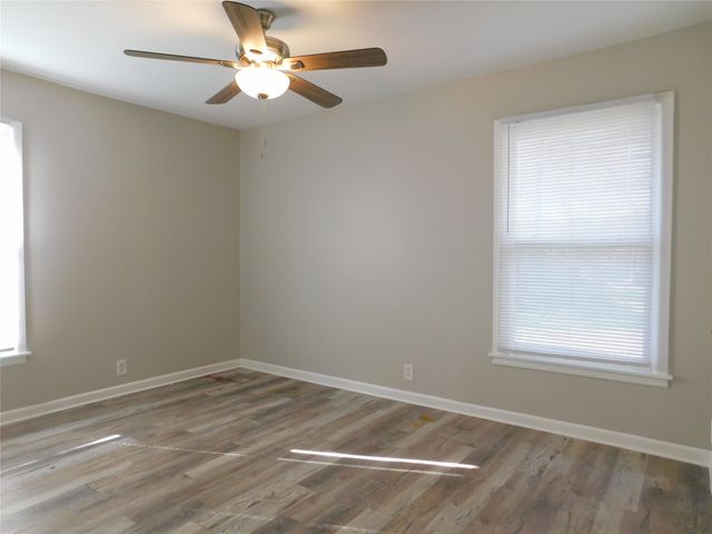 819 Thomas Street, Denton, TX 76201
