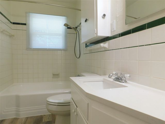 819 Thomas Street, Denton, TX 76201