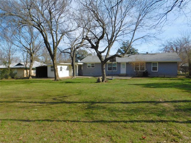 819 Thomas Street, Denton, TX 76201