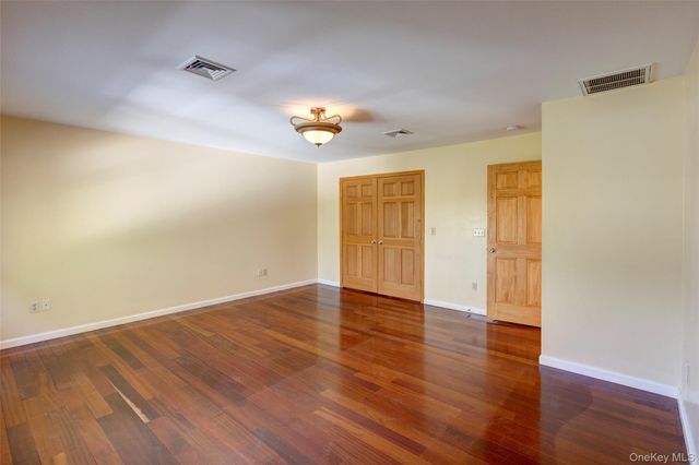 45 Orange, Marlboro, NY 12542