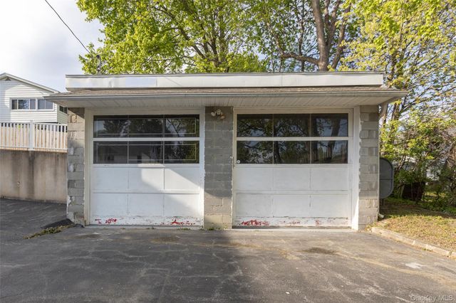 45 Orange, Marlboro, NY 12542