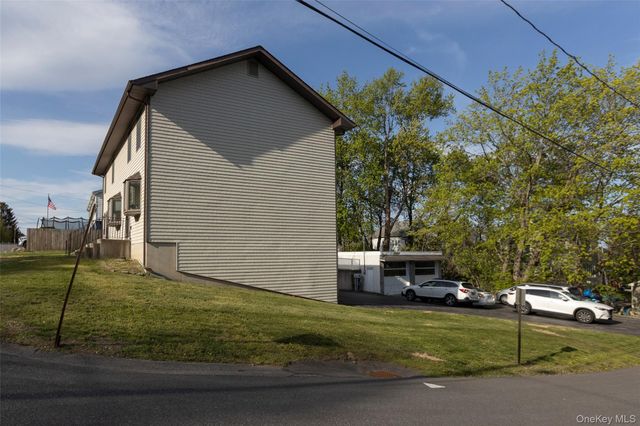 45 Orange, Marlboro, NY 12542
