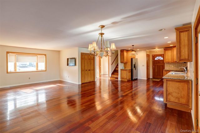 45 Orange, Marlboro, NY 12542