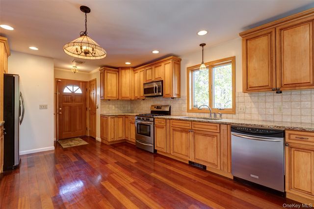 45 Orange, Marlboro, NY 12542