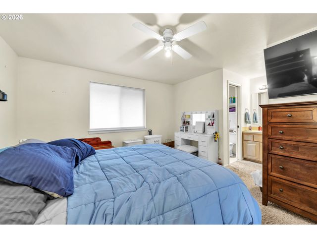 2592 CUBIT St, Eugene, OR 97402