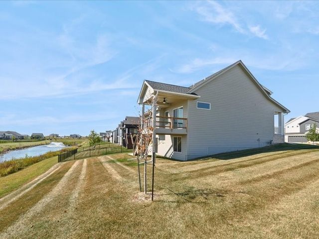 18214 Alpine Drive, Waukee, IA 50325