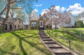 1216 Jessamine Avenue E, Saint Paul, MN 55106