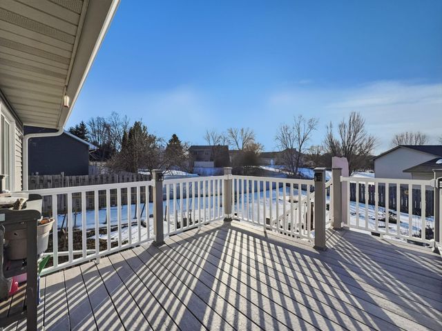 2610 Hydram Avenue N, Oakdale, MN 55128