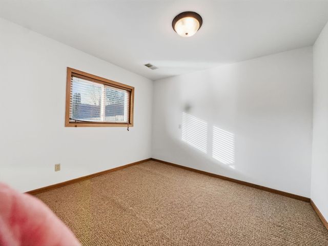 2610 Hydram Avenue N, Oakdale, MN 55128