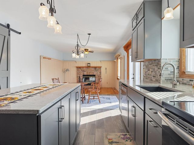 2610 Hydram Avenue N, Oakdale, MN 55128