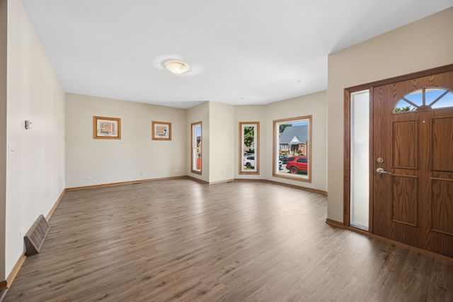 5310 S Mason Avenue, Chicago, IL 60638