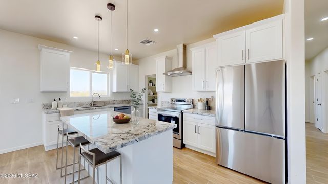 8050 N Shadows Desert Lane, Marana, AZ 85653