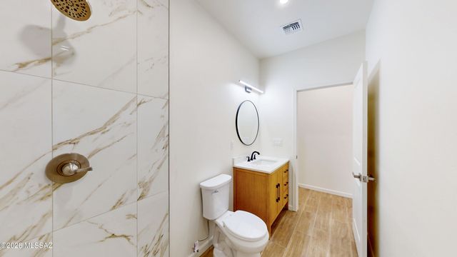 8050 N Shadows Desert Lane, Marana, AZ 85653