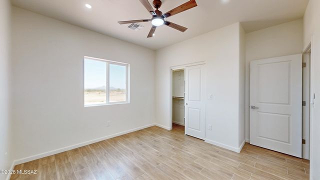8050 N Shadows Desert Lane, Marana, AZ 85653