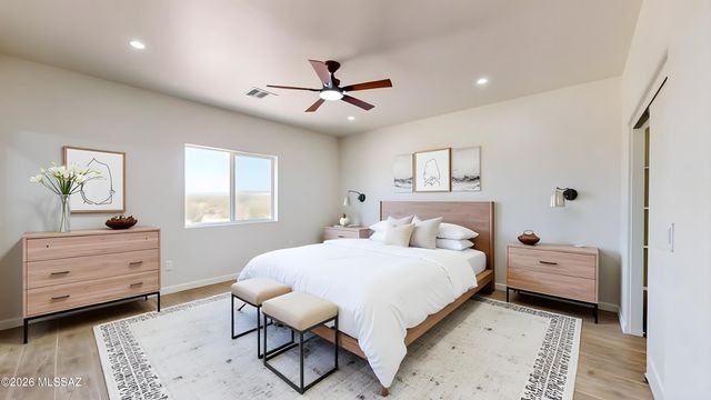 8050 N Shadows Desert Lane, Marana, AZ 85653