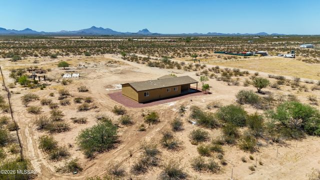 8050 N Shadows Desert Lane, Marana, AZ 85653