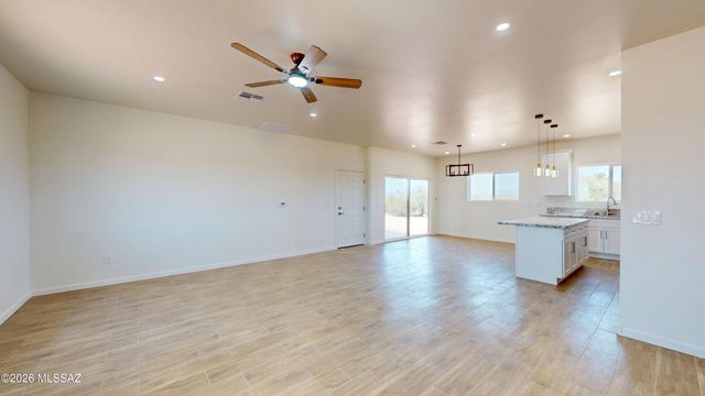 8050 N Shadows Desert Lane, Marana, AZ 85653