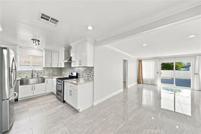 16244 Londelius, Los Angeles, CA 91343