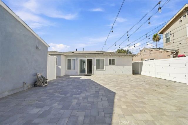 16244 Londelius, Los Angeles, CA 91343