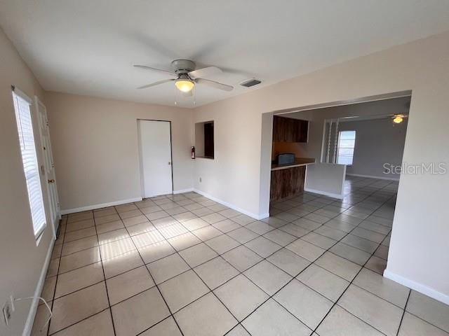 8518 N LYNN AVENUE, Tampa, FL 33604