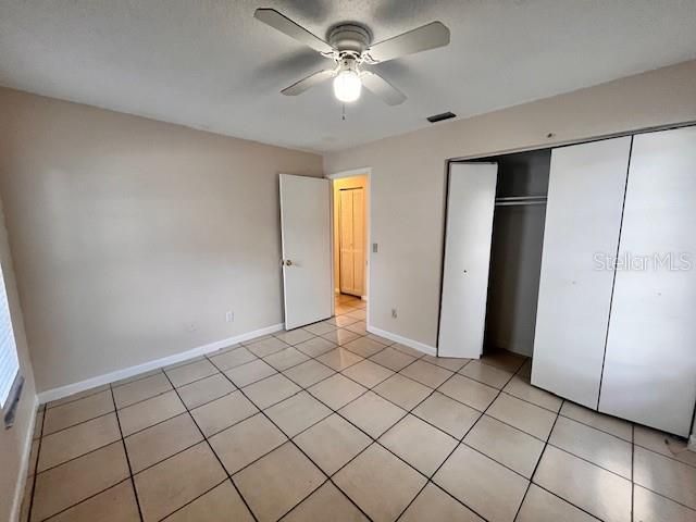 8518 N LYNN AVENUE, Tampa, FL 33604